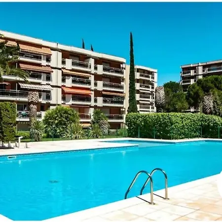 Apartment F2 Piscine A St Raphael Saint-Raphael (Var)