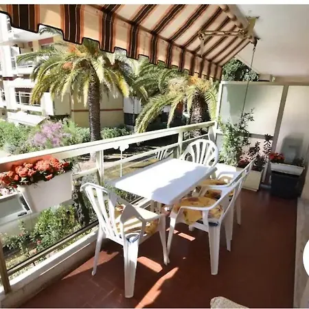 F2 Piscine A St Raphael Apartment Saint-Raphael (Var)