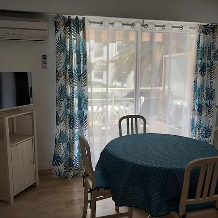 Apartment F2 Piscine A St Raphael